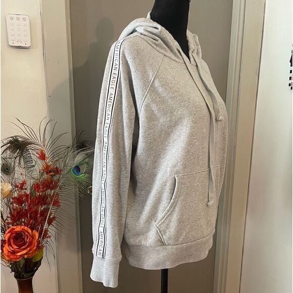 American Eagle gray hoodie, size juniors, medium - Picture 1 of 5